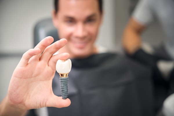 What Is The Best Tooth Replacement Option For Common Dental Issues?